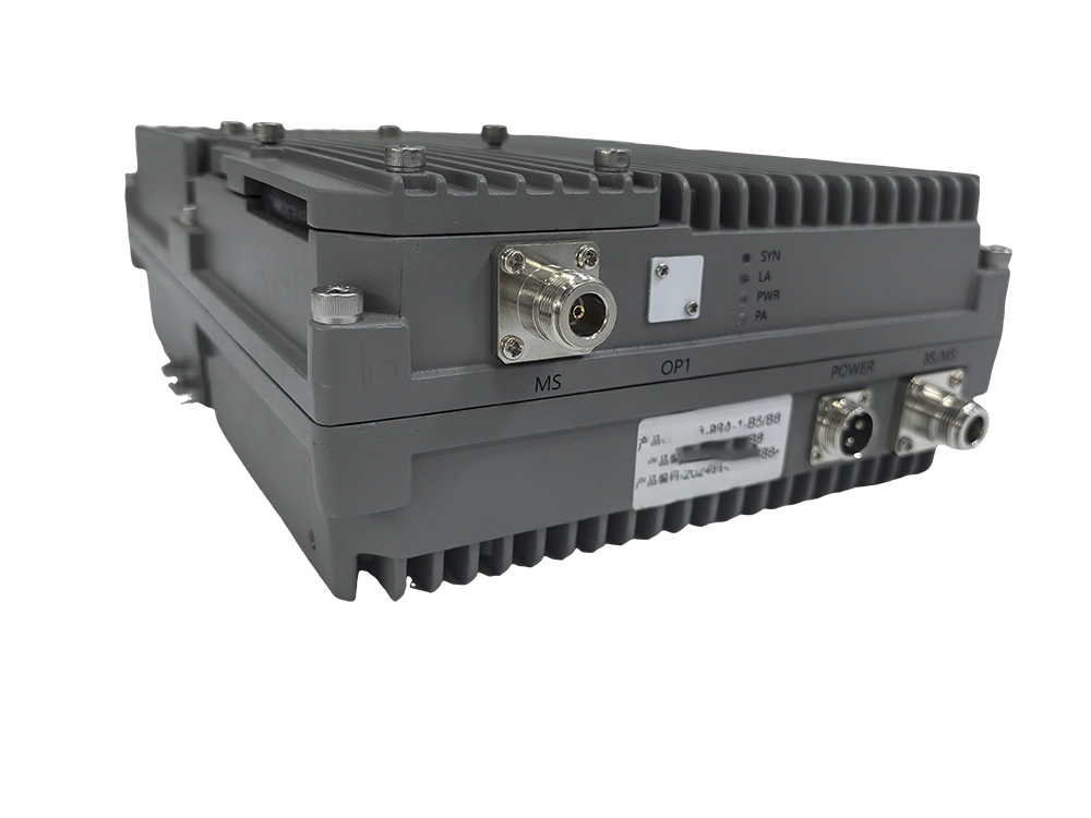  察哈尔右翼中三频手机信号接收器2000㎡